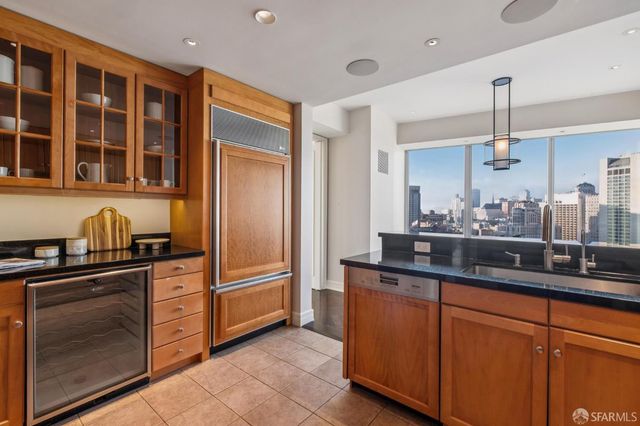 765 Market Street 32F, San Francisco, CA 94103