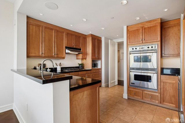 765 Market Street 32F, San Francisco, CA 94103