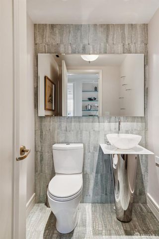 765 Market Street 32F, San Francisco, CA 94103