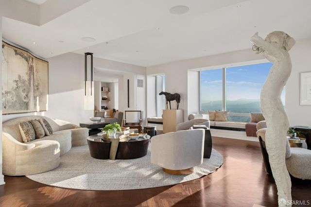 765 Market Street 32F, San Francisco, CA 94103