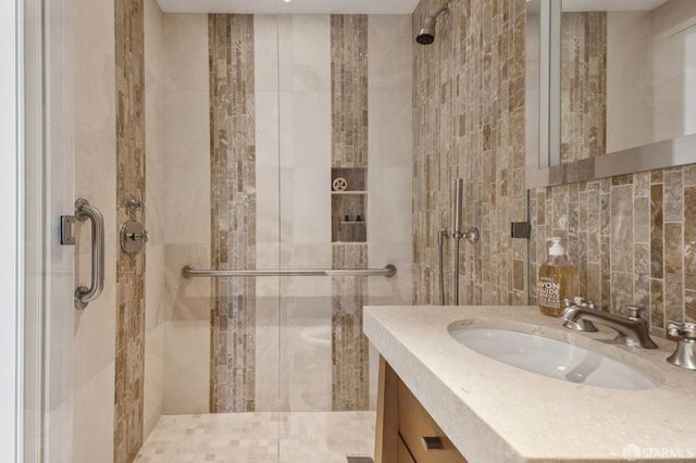 765 Market Street 32F, San Francisco, CA 94103