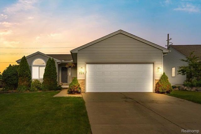 731 Berkshire Drive, Saline, MI 48176