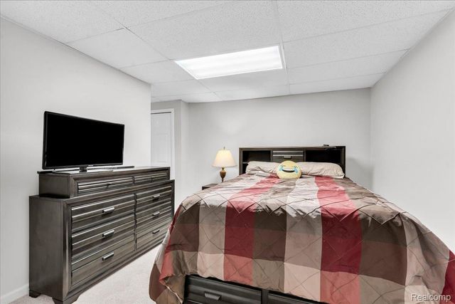 731 Berkshire Drive, Saline, MI 48176