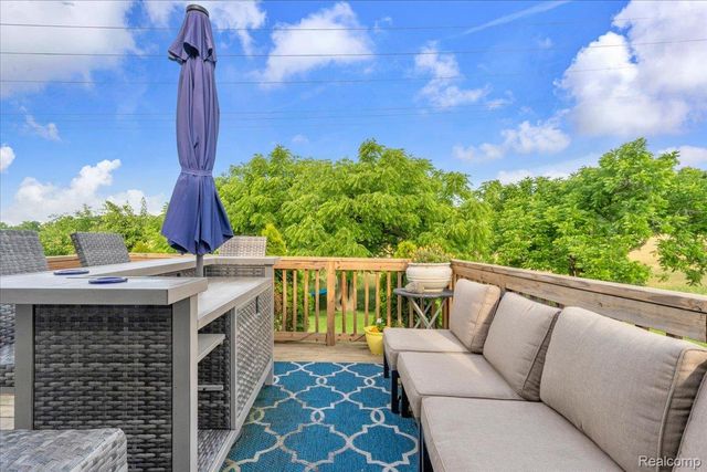 731 Berkshire Drive, Saline, MI 48176
