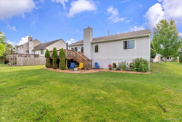 731 Berkshire Drive, Saline, MI 48176