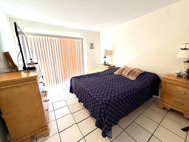 465 S Royal Poinciana Boulevard 9B, Miami Springs, FL 33166