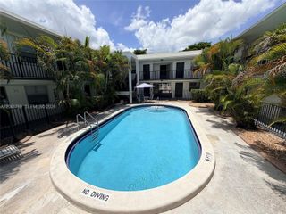 465 S Royal Poinciana Boulevard 9B, Miami Springs, FL 33166
