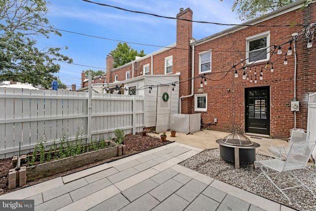 4782 21ST RD N, Arlington, VA 22207