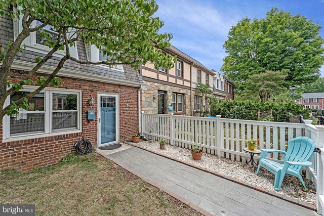 4782 21ST RD N, Arlington, VA 22207