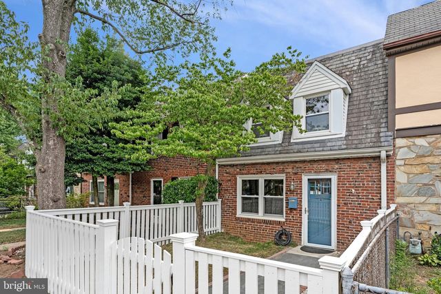 4782 21ST RD N, Arlington, VA 22207