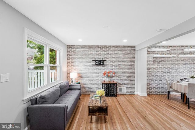 4782 21ST RD N, Arlington, VA 22207