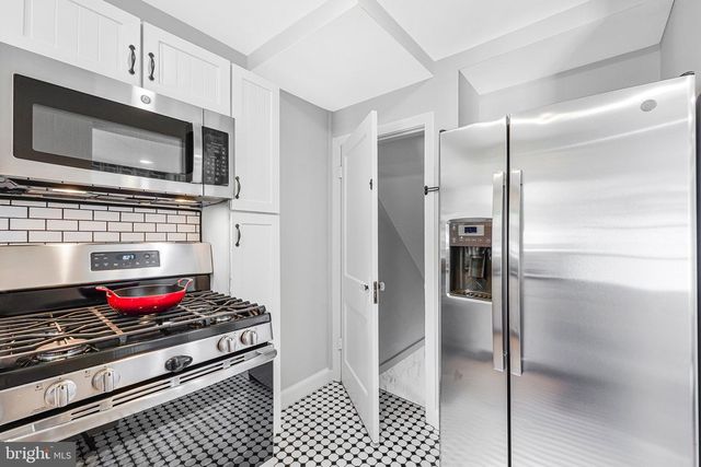 4782 21ST RD N, Arlington, VA 22207
