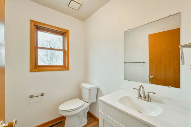 207 Mahogany Lane, Ozark, MO 65721