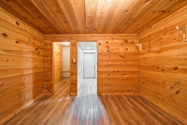 207 Mahogany Lane, Ozark, MO 65721