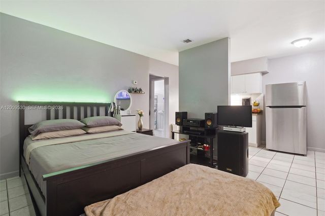 16030 NE 19th Pl, North Miami Beach, FL 33162