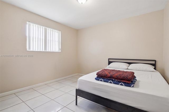 16030 NE 19th Pl, North Miami Beach, FL 33162