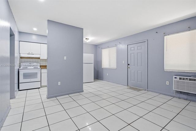 16030 NE 19th Pl, North Miami Beach, FL 33162