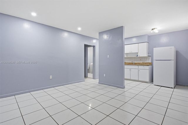 16030 NE 19th Pl, North Miami Beach, FL 33162