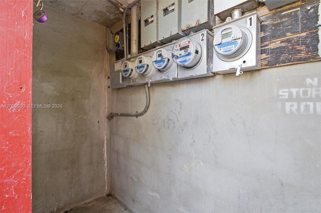 16030 NE 19th Pl, North Miami Beach, FL 33162