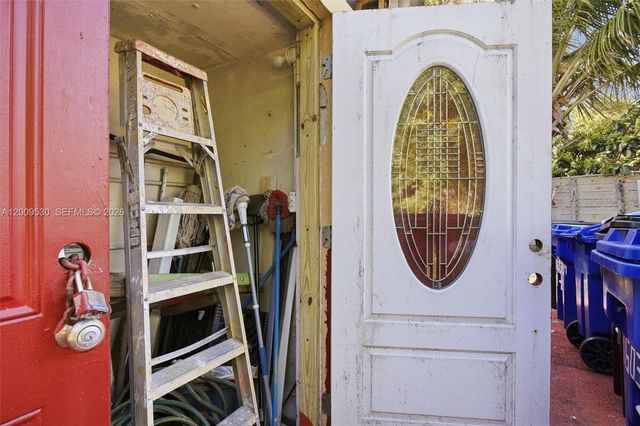 16030 NE 19th Pl, North Miami Beach, FL 33162