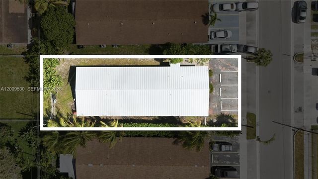 16030 NE 19th Pl, North Miami Beach, FL 33162