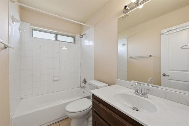 2405 NW 158th Street, Edmond, OK 73013