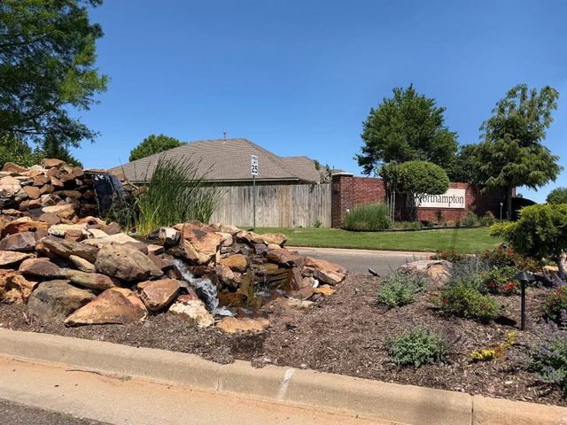 2405 NW 158th Street, Edmond, OK 73013