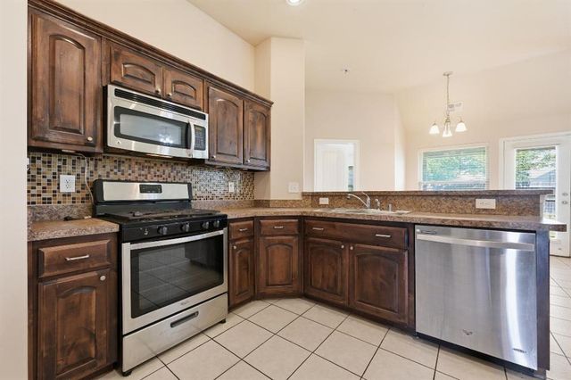 2405 NW 158th Street, Edmond, OK 73013