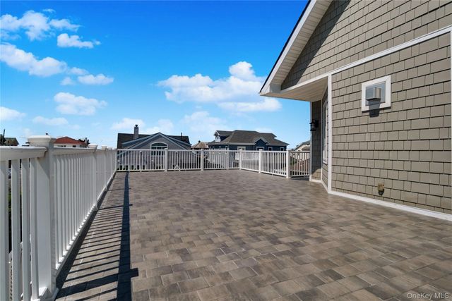 171 Beach 148th Street, Neponsit, NY 11694
