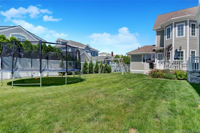 171 Beach 148th Street, Neponsit, NY 11694