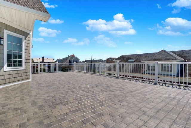 171 Beach 148th Street, Neponsit, NY 11694