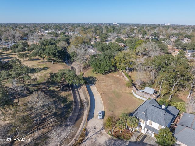 226 & 228 Hidden Grove Place, Lafayette, LA 70503