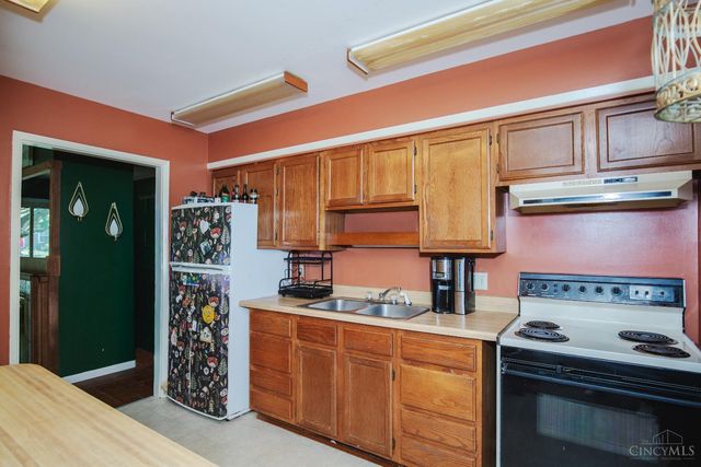 1626 Krylon Drive, Reading, OH 45215