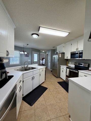 3704 Navajo Trace, Dothan, AL 36305