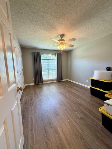 3704 Navajo Trace, Dothan, AL 36305