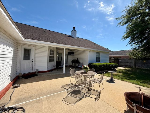 3704 Navajo Trace, Dothan, AL 36305