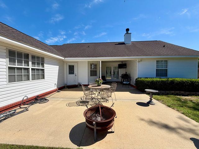 3704 Navajo Trace, Dothan, AL 36305