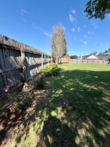 3704 Navajo Trace, Dothan, AL 36305