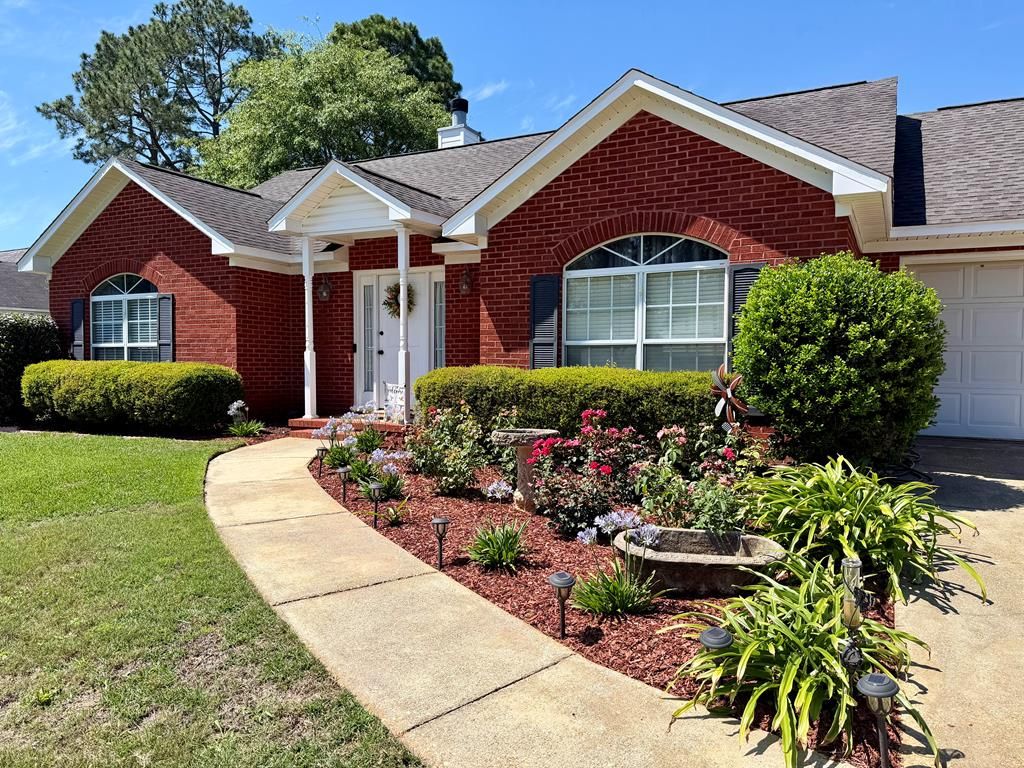3704 Navajo Trace, Dothan, AL 36305
