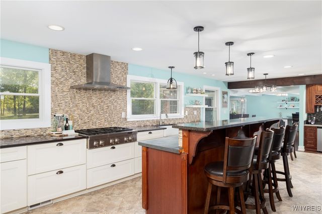 4675 Schurr Road, Clarence, NY 14031