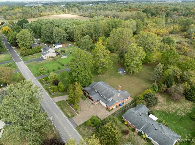 4675 Schurr Road, Clarence, NY 14031