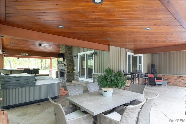 4675 Schurr Road, Clarence, NY 14031