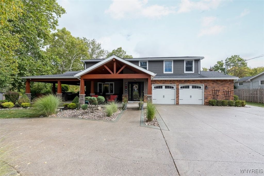 4675 Schurr Road, Clarence, NY 14031