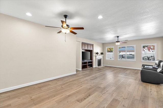 2030 Baluchi Way, Oakdale, CA 95361