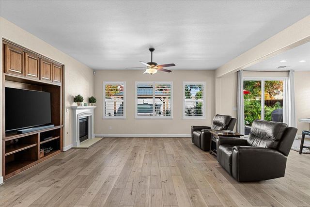 2030 Baluchi Way, Oakdale, CA 95361