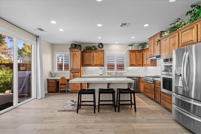 2030 Baluchi Way, Oakdale, CA 95361