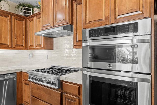 2030 Baluchi Way, Oakdale, CA 95361