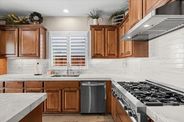 2030 Baluchi Way, Oakdale, CA 95361