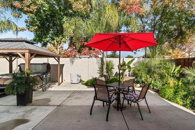 2030 Baluchi Way, Oakdale, CA 95361