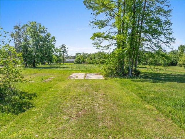 415 W School Street, Lake Charles, LA 70605